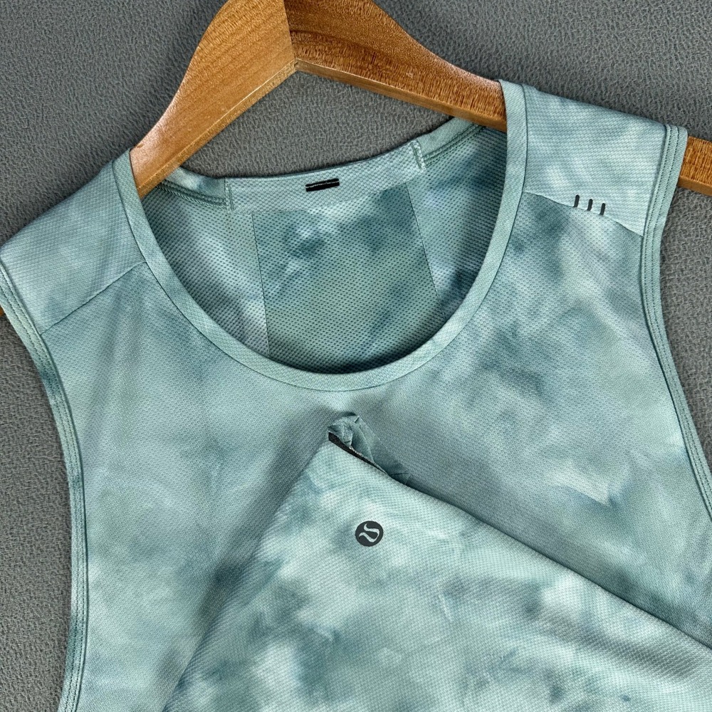 Lululemon Tank Top Medium Teal Green Fast Free Tidal Dye Performance Running